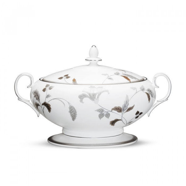 Islay Platinum Casserole - Noritake Islay Platinum Casserole - Noritake